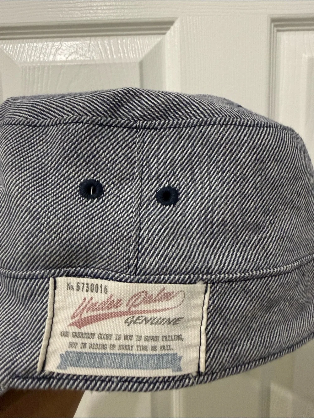 Classic Women's Striped Gray Cotton Cap/Paper Boy